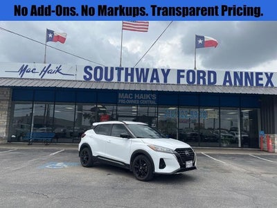2024 Nissan Kicks SR 4DR Crossover