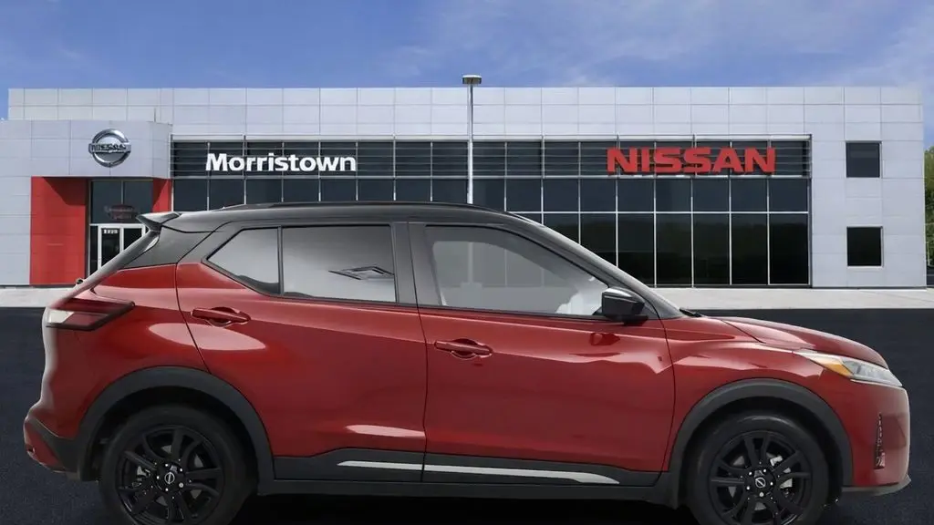 2024 Nissan Kicks SR