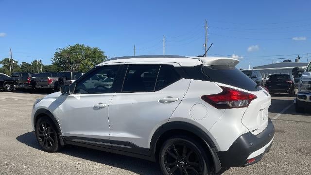 2020 Nissan Kicks SR