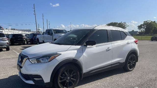 2020 Nissan Kicks SR