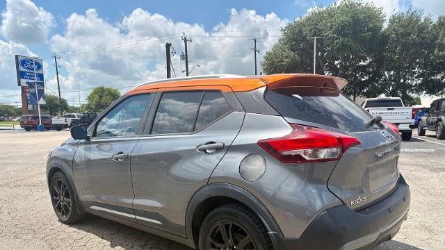2020 Nissan Kicks SR