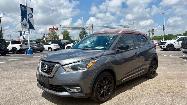 2020 Nissan Kicks SR
