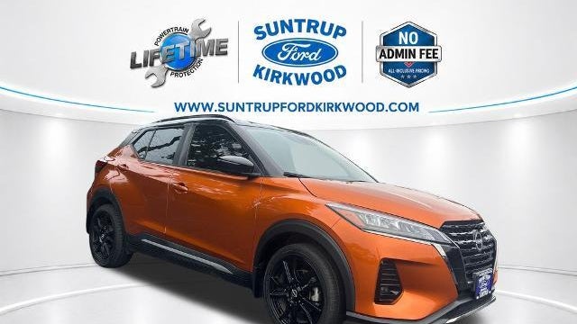 2023 Nissan Kicks SR