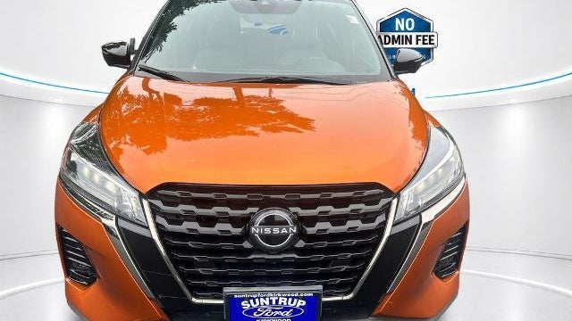 2023 Nissan Kicks SR
