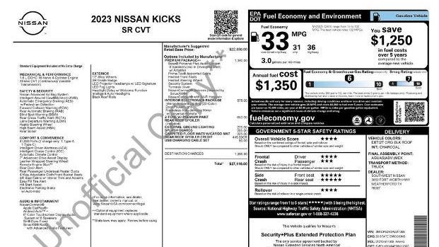 2023 Nissan Kicks SR