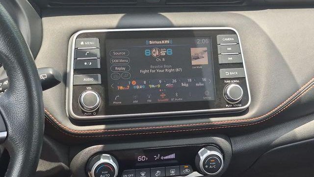 2020 Nissan Kicks SR