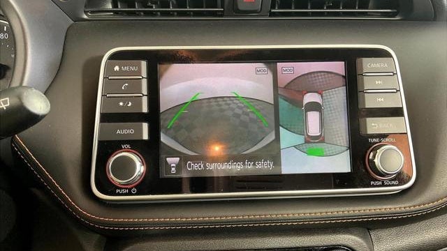 2020 Nissan Kicks SR