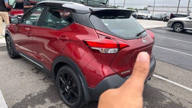 2020 Nissan Kicks SR