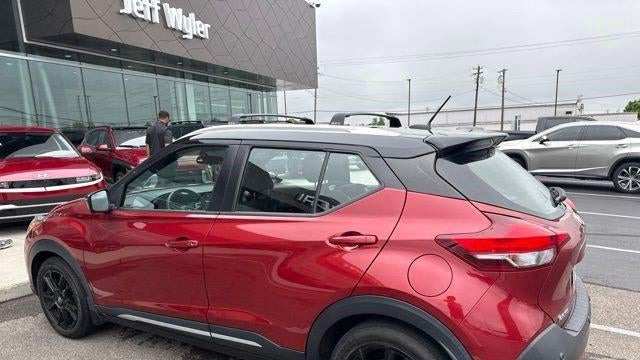 2020 Nissan Kicks SR