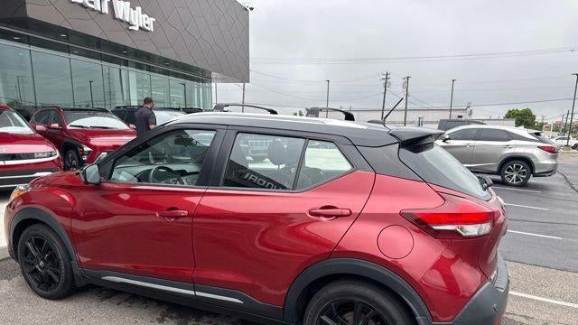 2020 Nissan Kicks SR