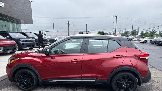 2020 Nissan Kicks SR