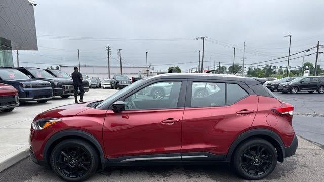 2020 Nissan Kicks SR