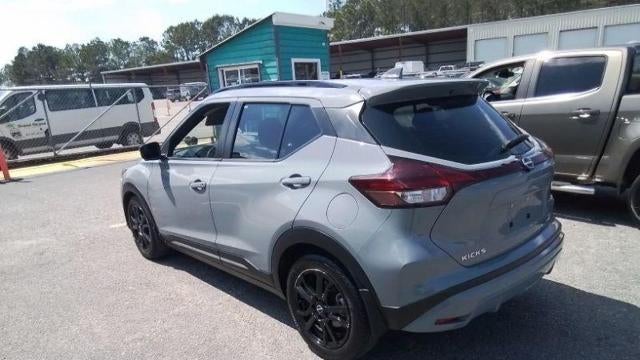 2022 Nissan Kicks SR