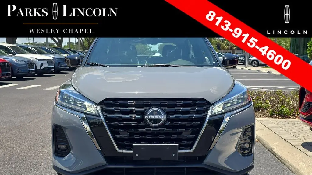 2023 Nissan Kicks SR