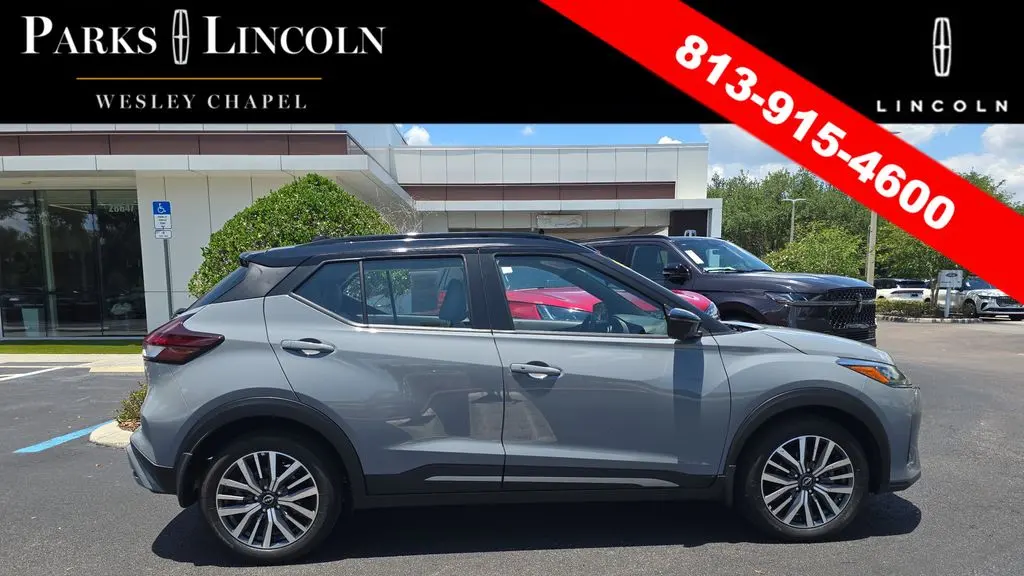 2023 Nissan Kicks SR