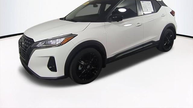 2023 Nissan Kicks SR