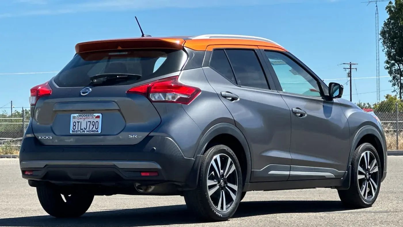 2020 Nissan Kicks SR