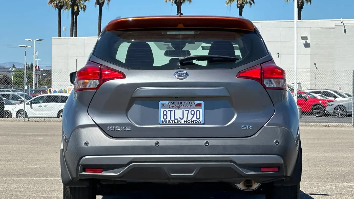 2020 Nissan Kicks SR