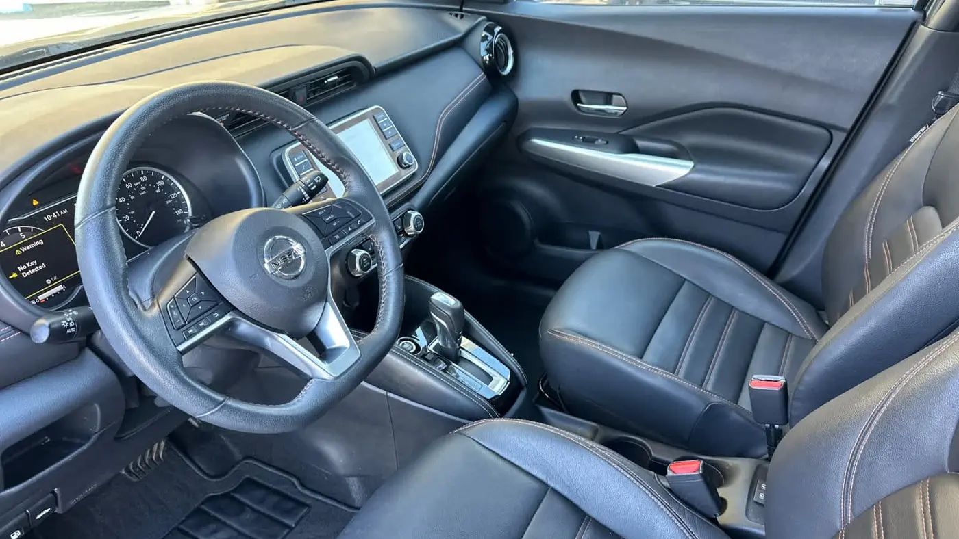2020 Nissan Kicks SR