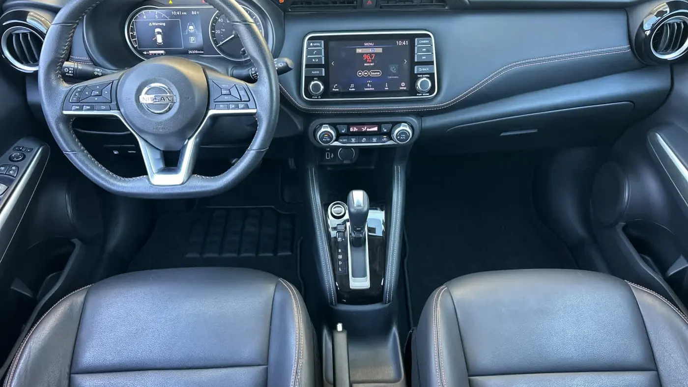 2020 Nissan Kicks SR