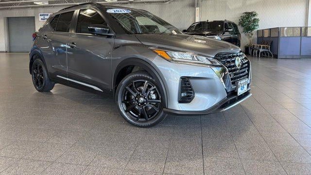 2021 Nissan Kicks SR