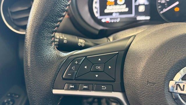 2021 Nissan Kicks SR