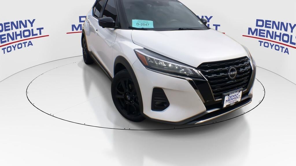 2023 Nissan Kicks SR