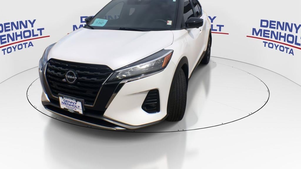 2023 Nissan Kicks SR