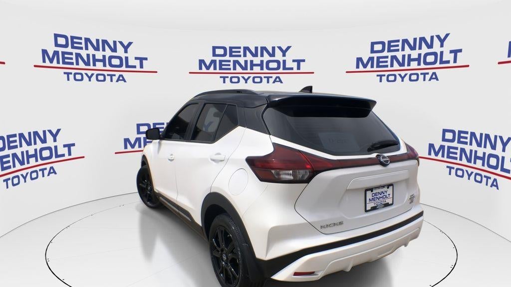 2023 Nissan Kicks SR