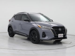 2023 Nissan Kicks with Boulder Gray Pearl Exterior