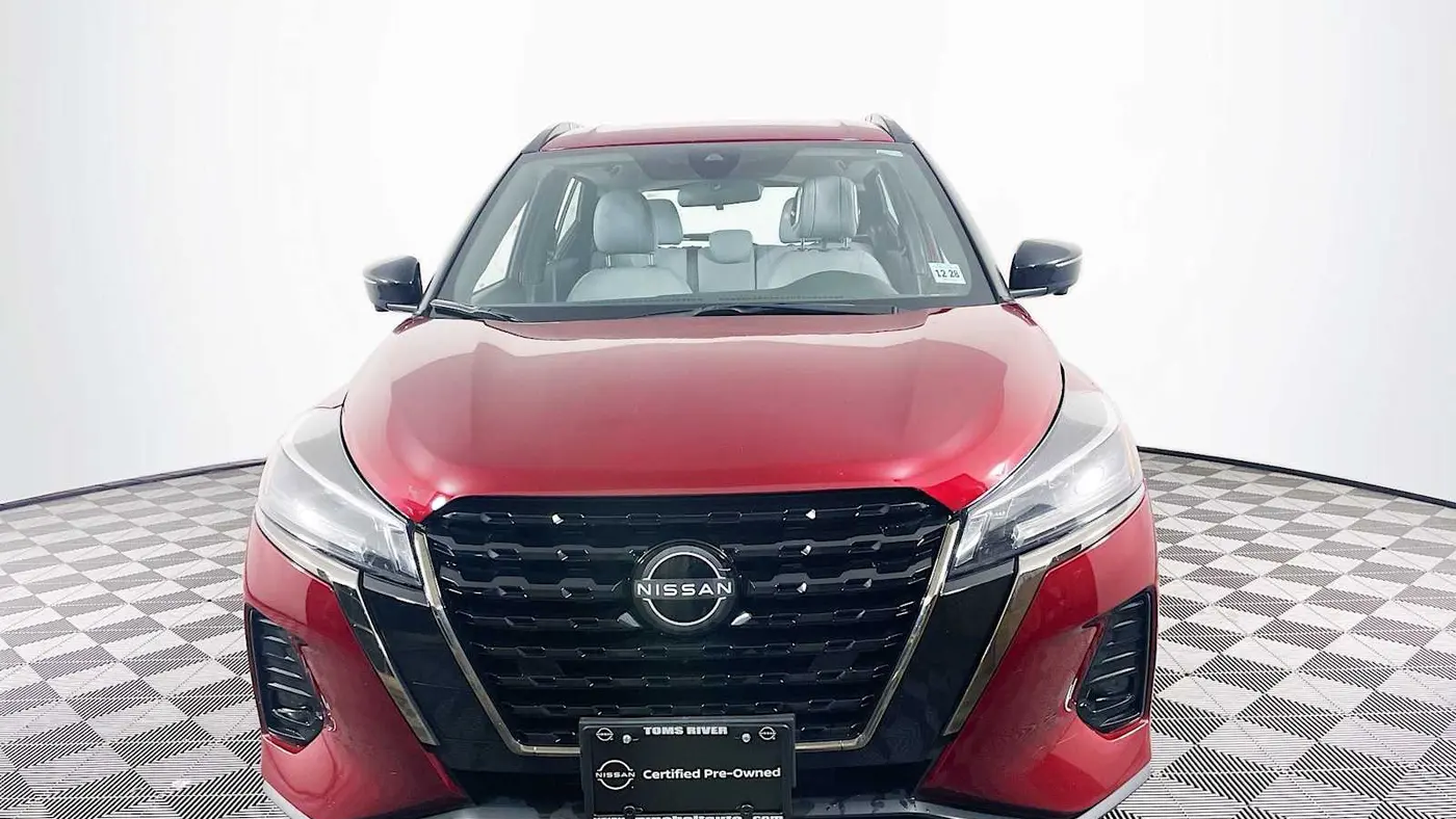 2024 Nissan Kicks SR