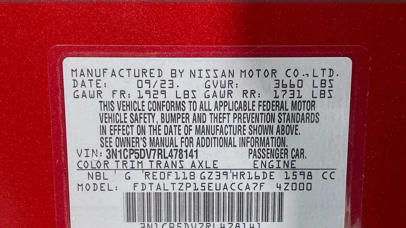 2024 Nissan Kicks SR