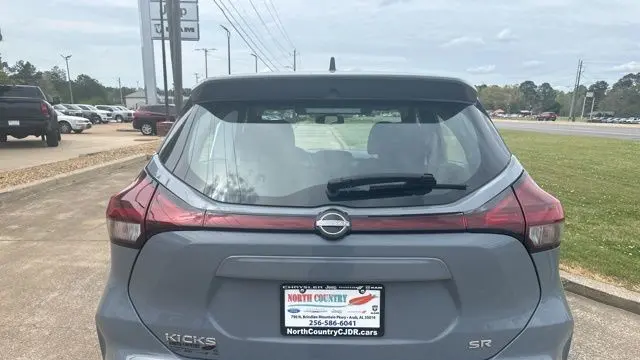 2024 Nissan Kicks SR