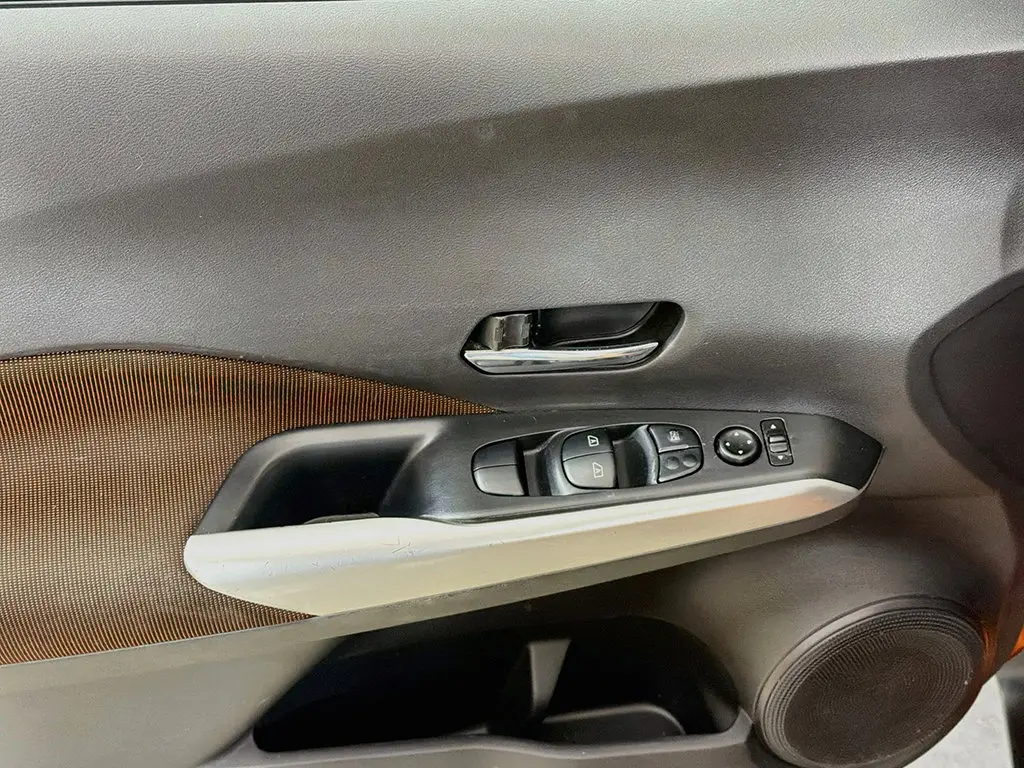2020 Nissan Kicks - $13,699