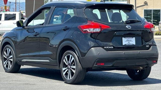2020 Nissan Kicks SR