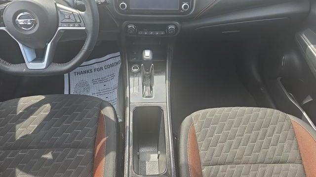 2021 Nissan Kicks SR