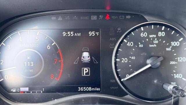 2023 Nissan Kicks SR