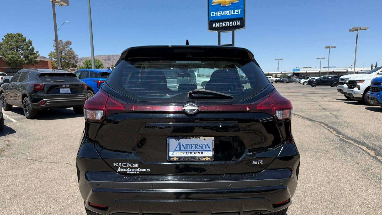 2024 Nissan Kicks SR