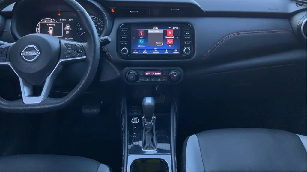2023 Nissan Kicks SR