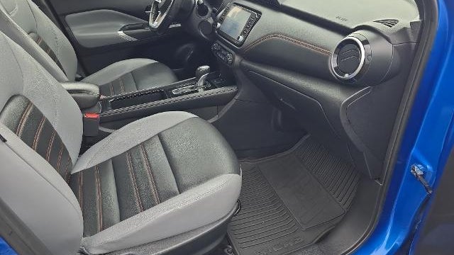 2021 Nissan Kicks SR