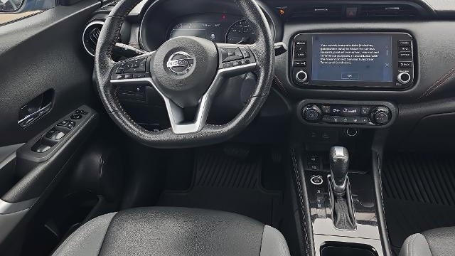 2021 Nissan Kicks SR