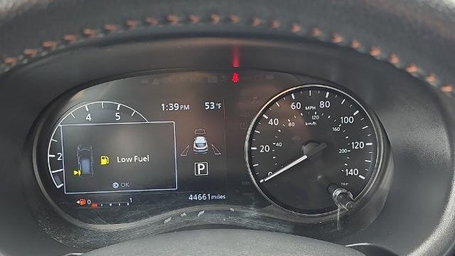 2021 Nissan Kicks SR