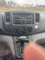 2015 City Express Thumbnail 17