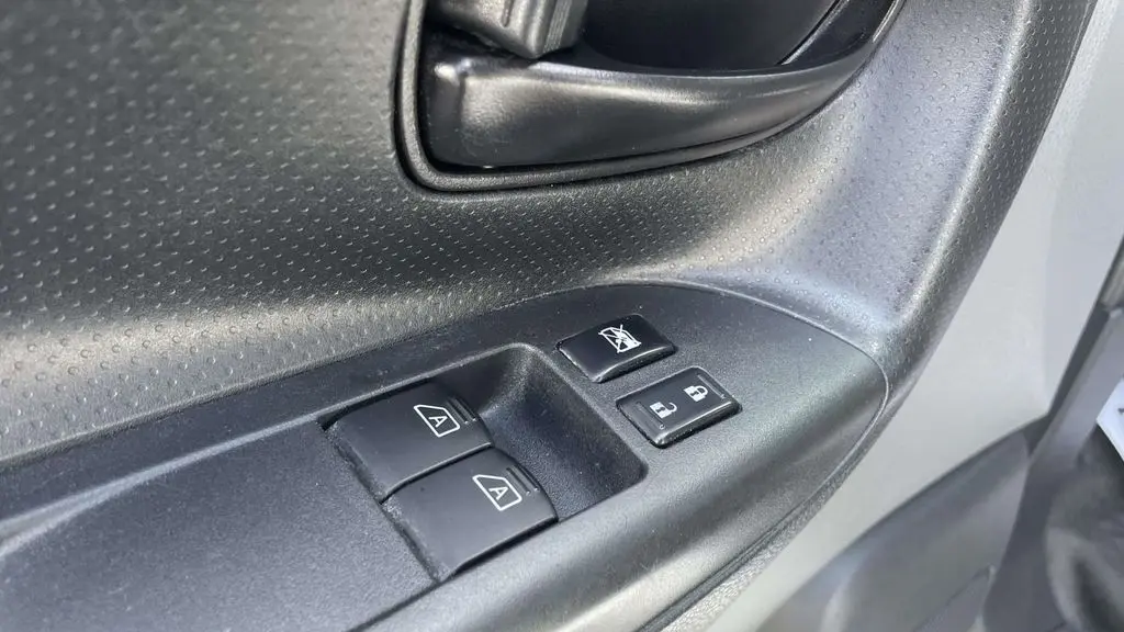 2021 Nissan NV200 S