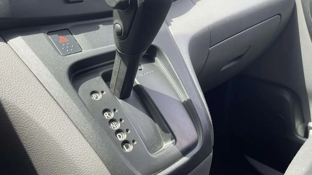 2021 Nissan NV200 S