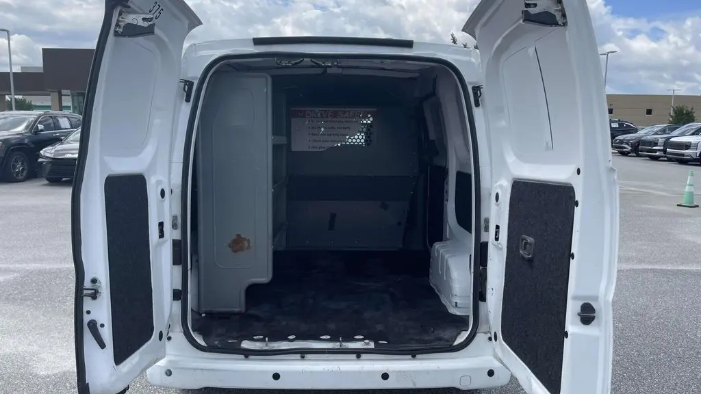 2021 Nissan NV200 S