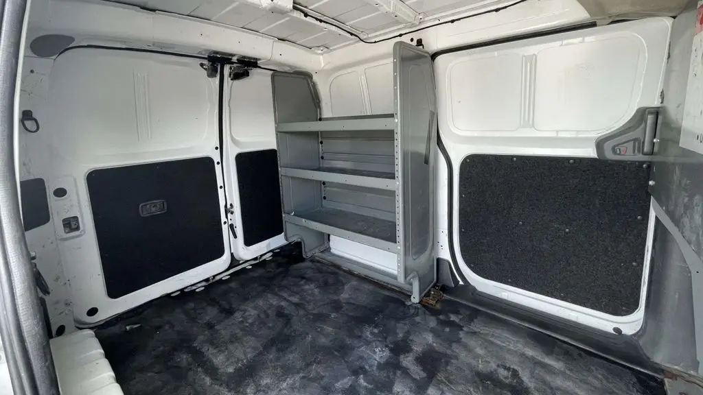 2021 Nissan NV200 S