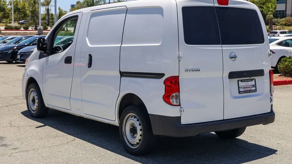 2021 Nissan NV200 S