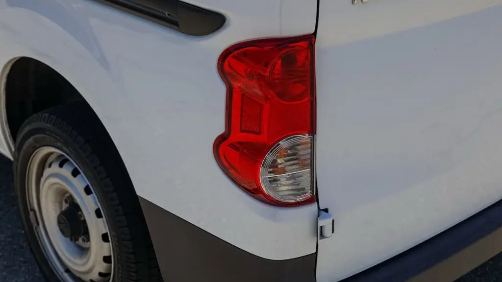 2021 Nissan NV200 S