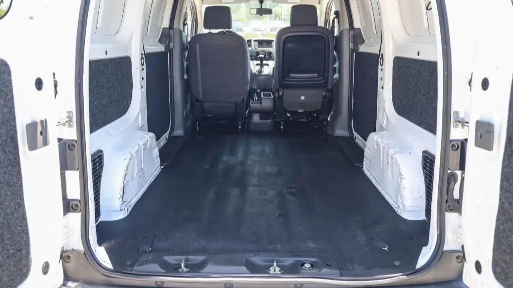 2021 Nissan NV200 S